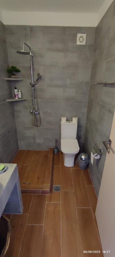 White Lotus Seaside Apartment Kini Luaran gambar